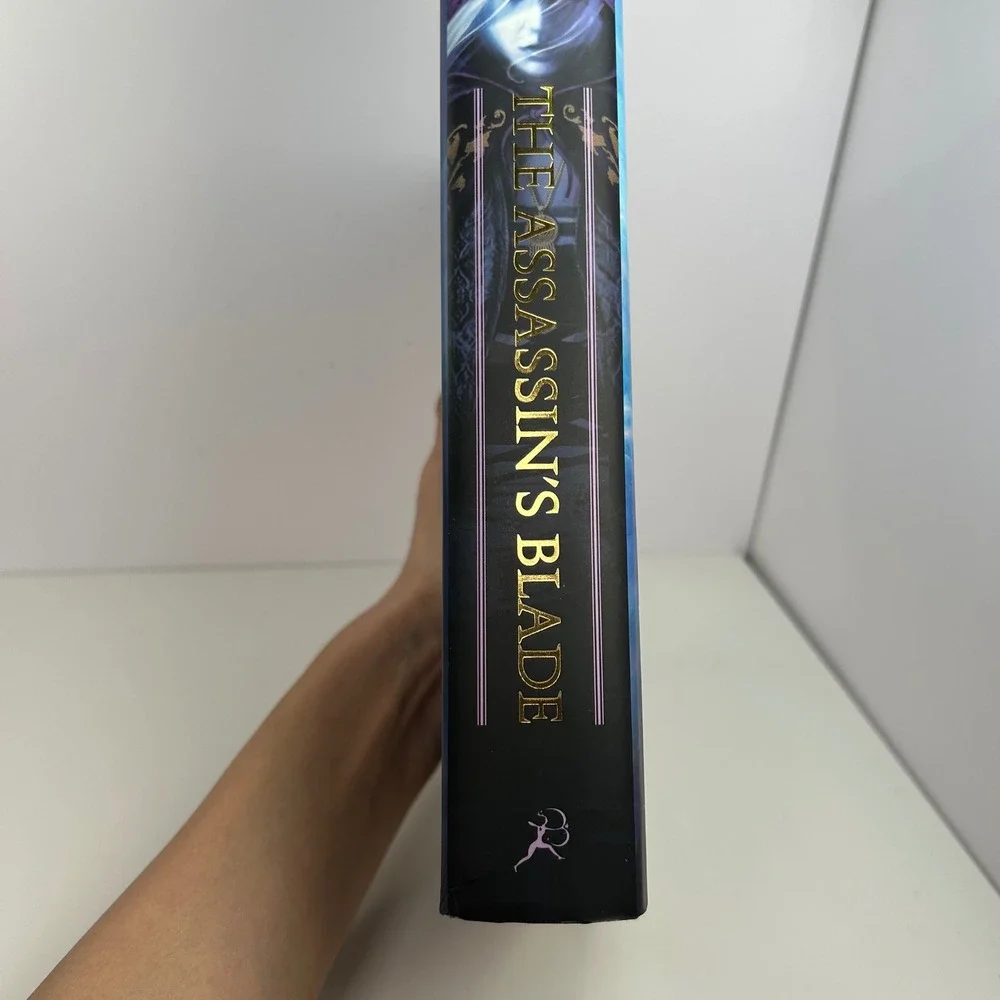 The Assassin's Blade Hardcover by Sarah J. Maas Throne of Glass